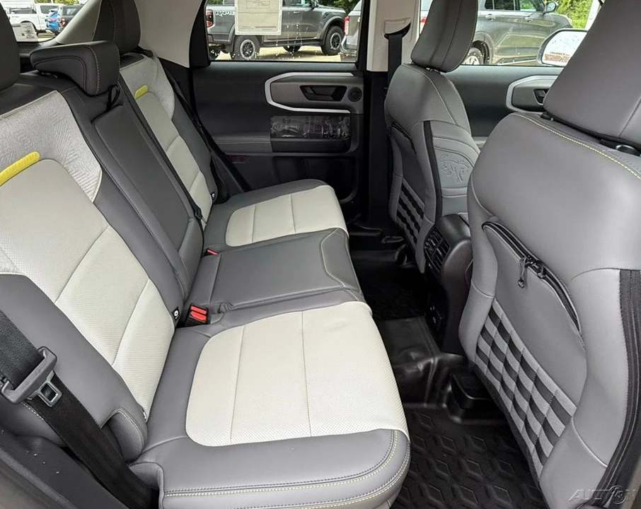 2026 Ford Bronco 6th Gen - Image 18 of 24