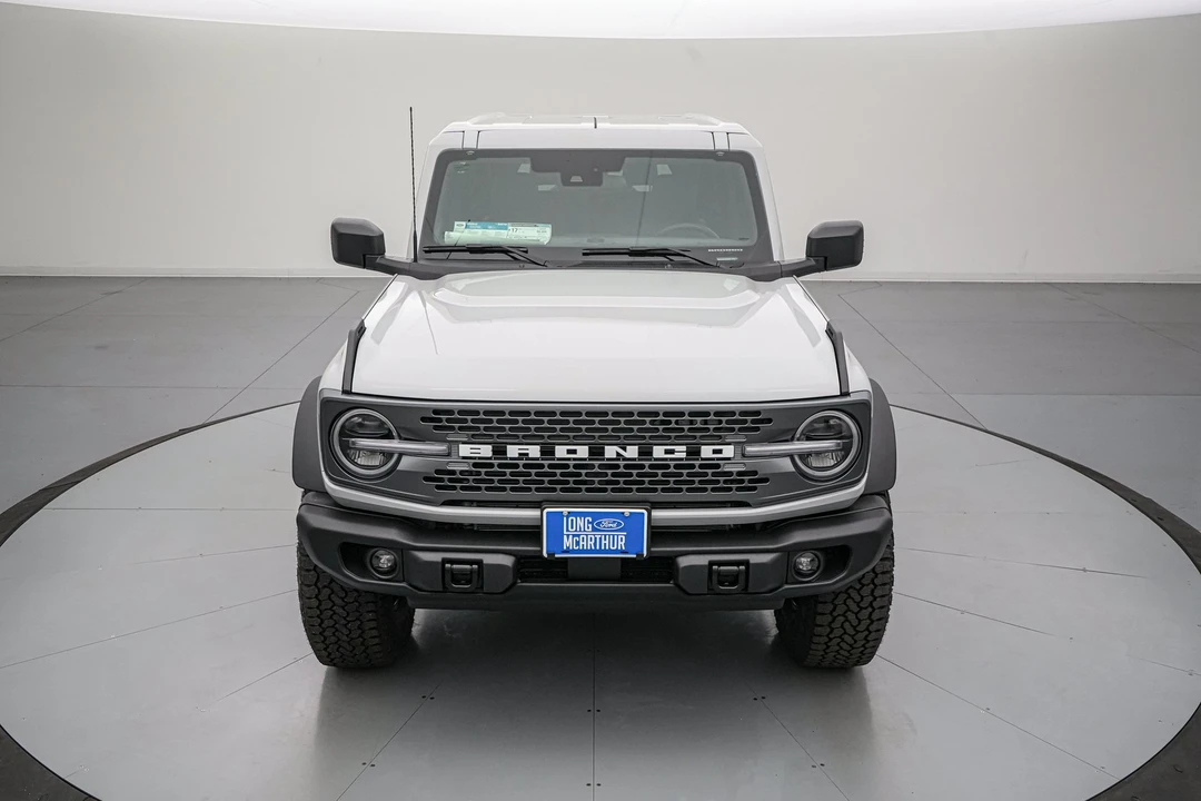 2026 Ford Bronco 6th Gen - Image 10 of 25