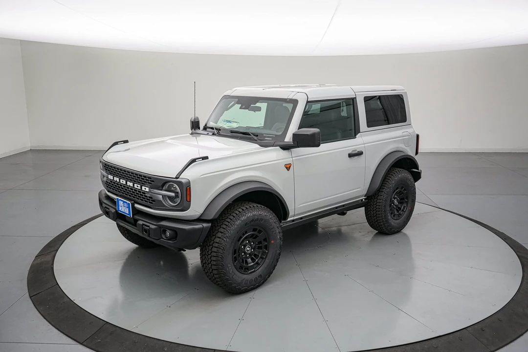 2026 Ford Bronco 6th Gen - Image 9 of 25