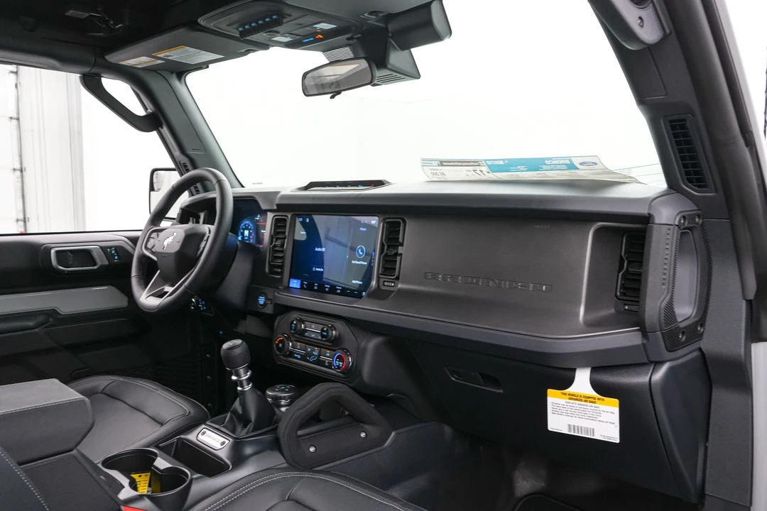 2026 Ford Bronco 6th Gen - Image 23 of 25