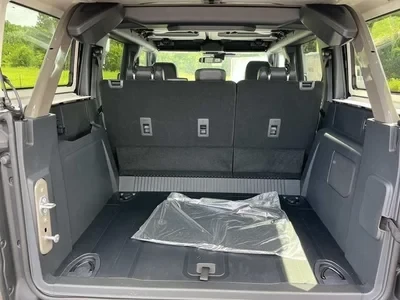 2026 Ford Bronco 6th Gen - Image 14 of 15