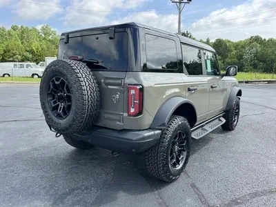 2026 Ford Bronco 6th Gen - Image 2 of 15