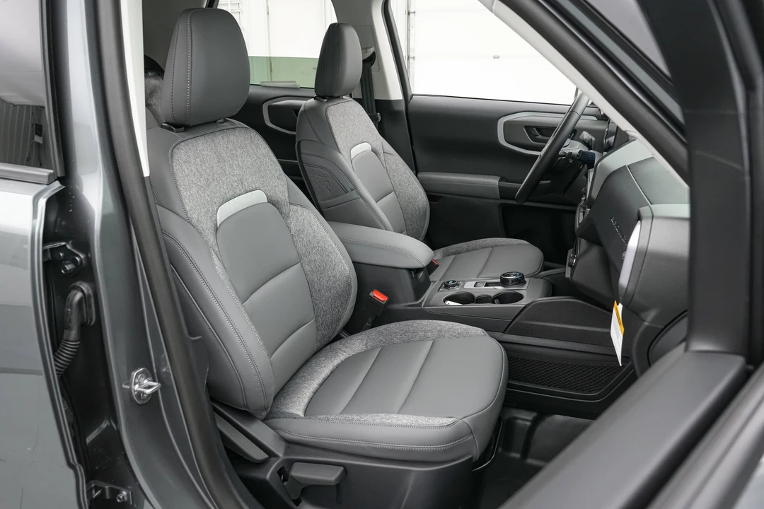 2026 Ford Bronco 6th Gen - Image 26 of 31