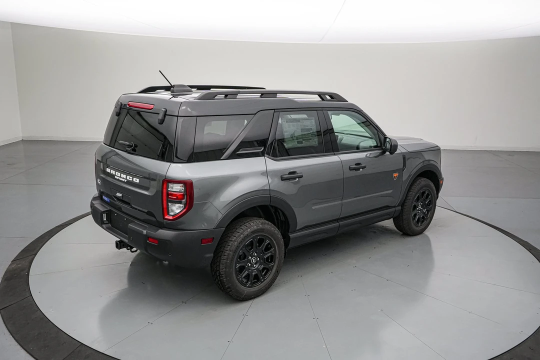 2026 Ford Bronco 6th Gen - Image 5 of 31