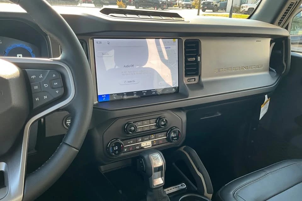 2026 Ford Bronco 6th Gen - Image 6 of 9
