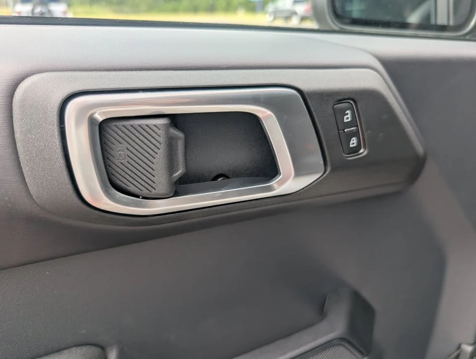 2026 Ford Bronco 6th Gen - Image 6 of 11