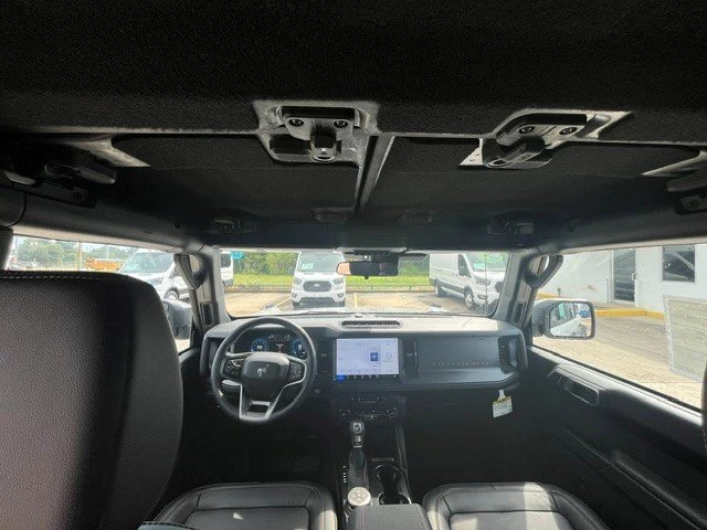 2026 Ford Bronco 6th Gen - Image 9 of 11