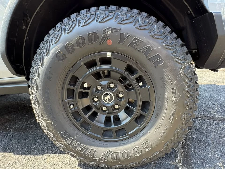 2026 Ford Bronco 6th Gen - Image 19 of 20