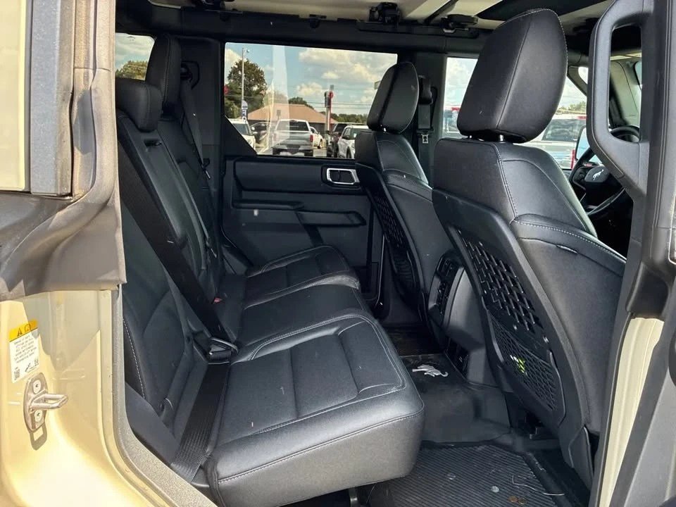 2026 Ford Bronco 6th Gen - Image 16 of 20