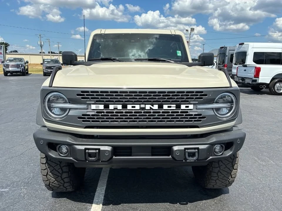 2026 Ford Bronco 6th Gen - Image 2 of 20