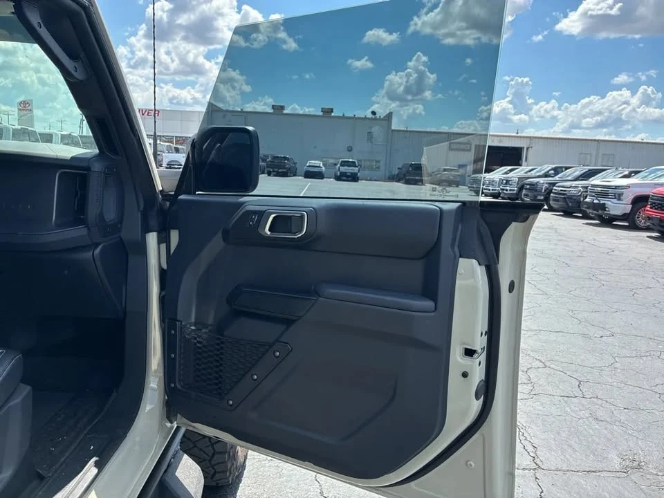 2026 Ford Bronco 6th Gen - Image 15 of 20