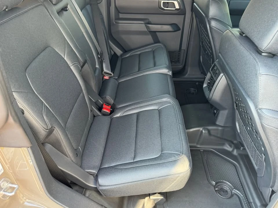 2026 Ford Bronco 6th Gen - Image 15 of 20