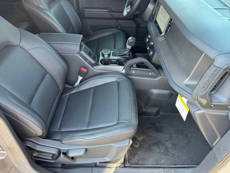 2026 Ford Bronco 6th Gen - Image 13 of 20