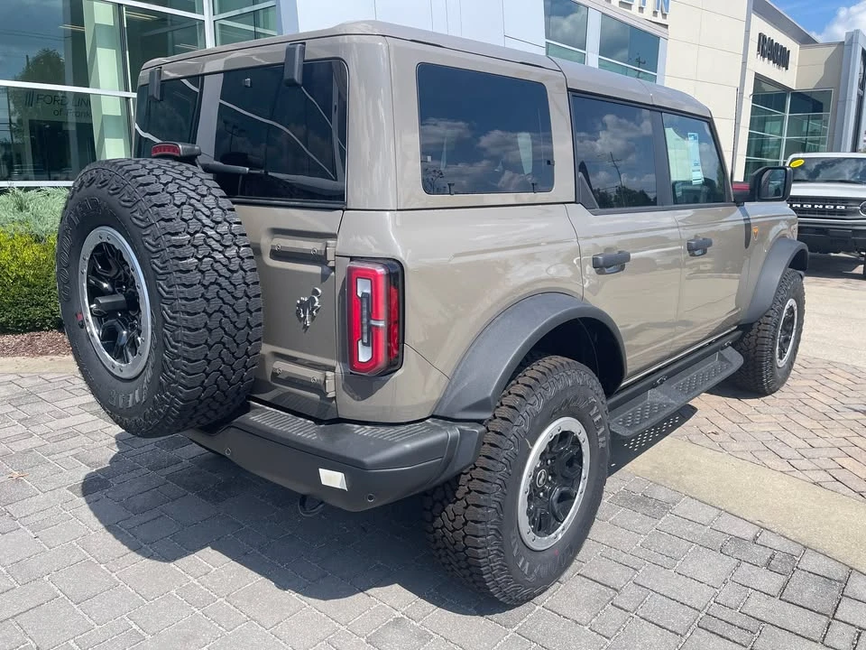 2026 Ford Bronco 6th Gen - Image 3 of 5