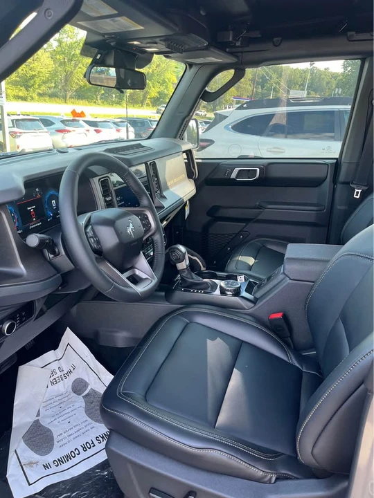 2026 Ford Bronco 6th Gen - Image 2 of 6