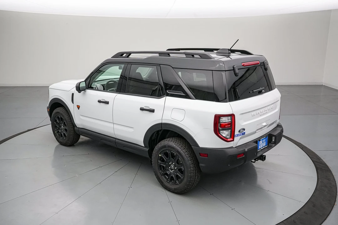2026 Ford Bronco 6th Gen - Image 7 of 31
