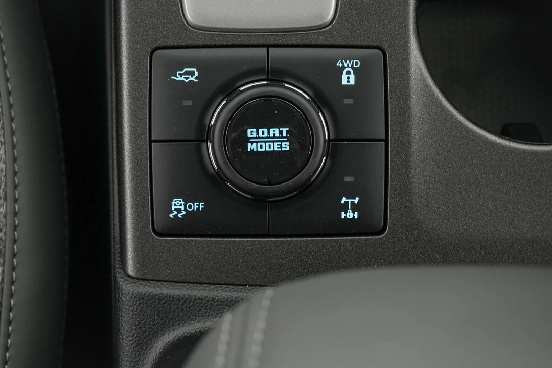2026 Ford Bronco 6th Gen - Image 21 of 31