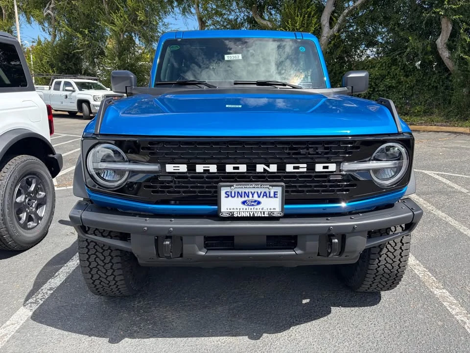 2026 Ford Bronco 6th Gen - Image 2 of 6