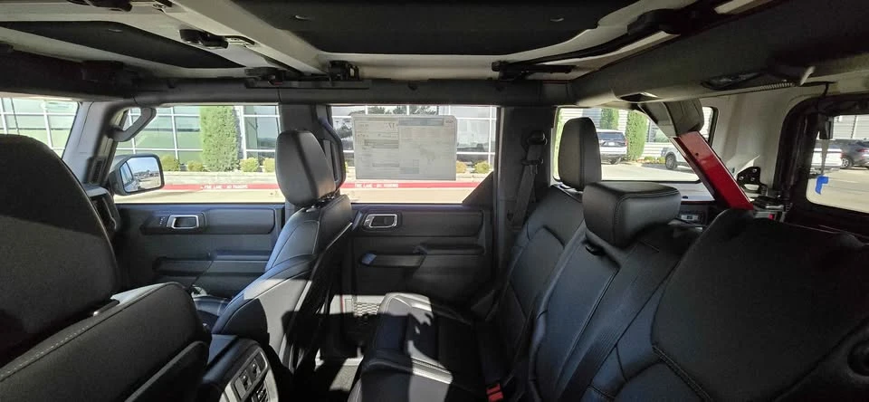 2026 Ford Bronco 6th Gen - Image 13 of 16