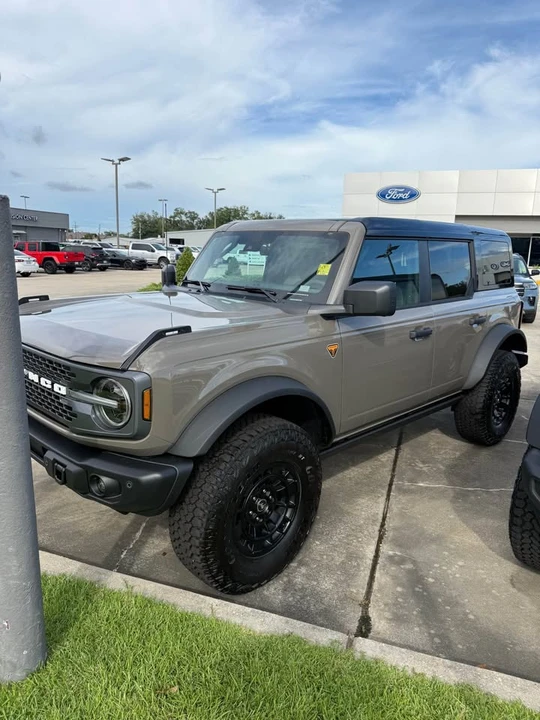2026 Ford Bronco 6th Gen - Image 3 of 5