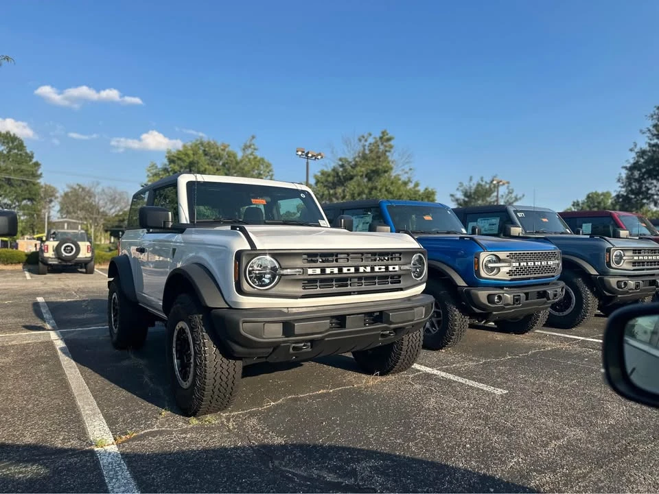 2026 Ford Bronco 6th Gen - Image 8 of 8