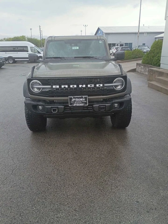 2026 Ford Bronco 6th Gen - Image 10 of 11