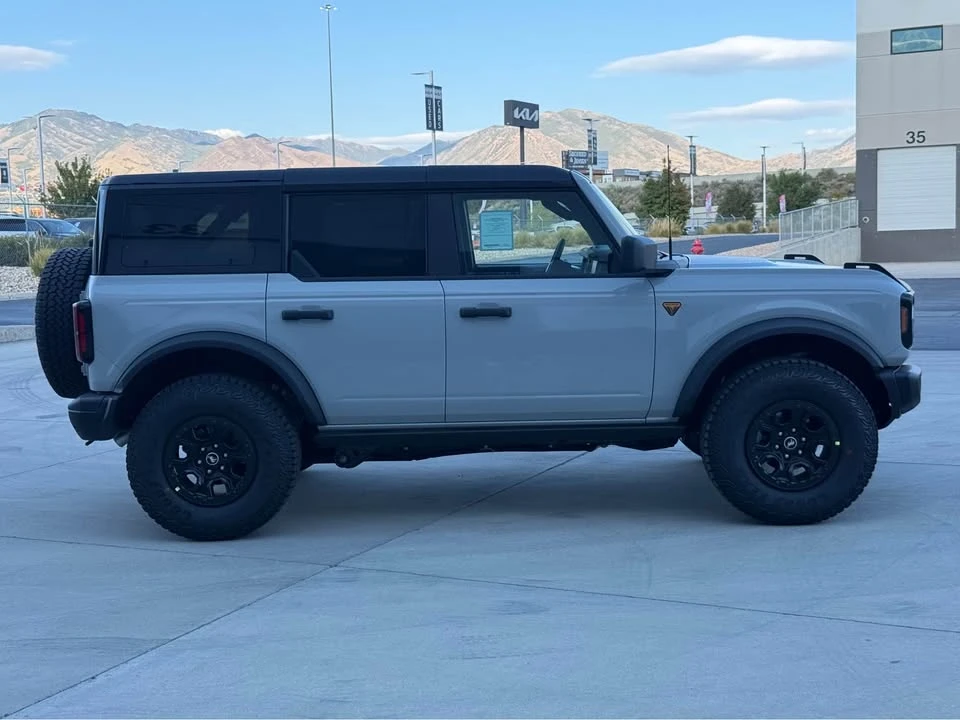 2026 Ford Bronco 6th Gen - Image 8 of 16