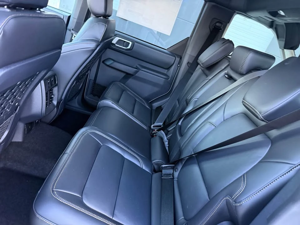 2026 Ford Bronco 6th Gen - Image 14 of 16