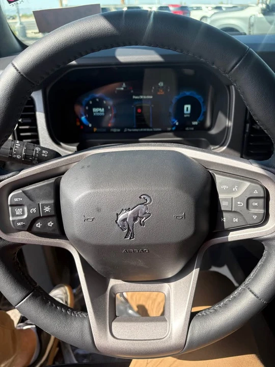 2026 Ford Bronco 6th Gen - Image 10 of 13