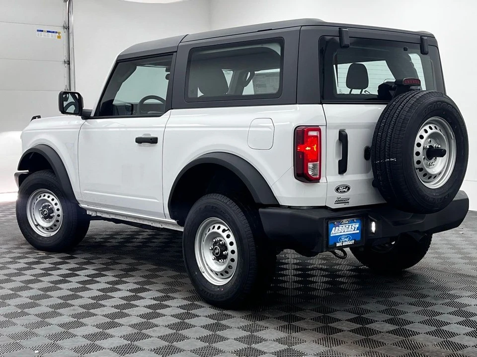 2026 Ford Bronco 6th Gen - Image 9 of 12