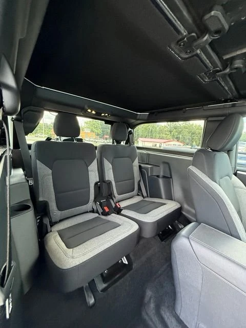 2026 Ford Bronco 6th Gen - Image 13 of 20