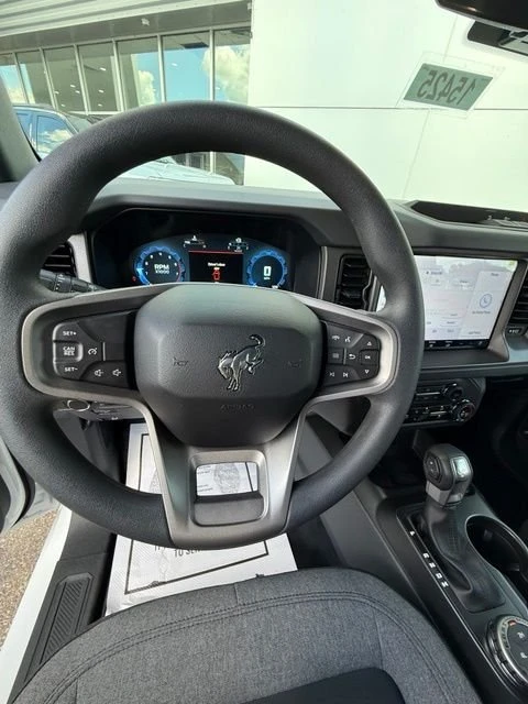 2026 Ford Bronco 6th Gen - Image 14 of 20