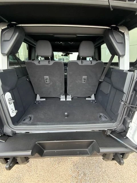 2026 Ford Bronco 6th Gen - Image 10 of 20