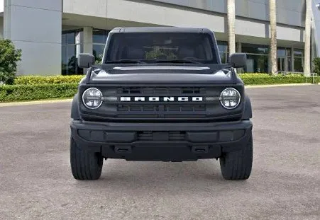 2026 Ford Bronco Base 4 Door 4x4