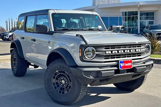 2026 Ford Bronco Base