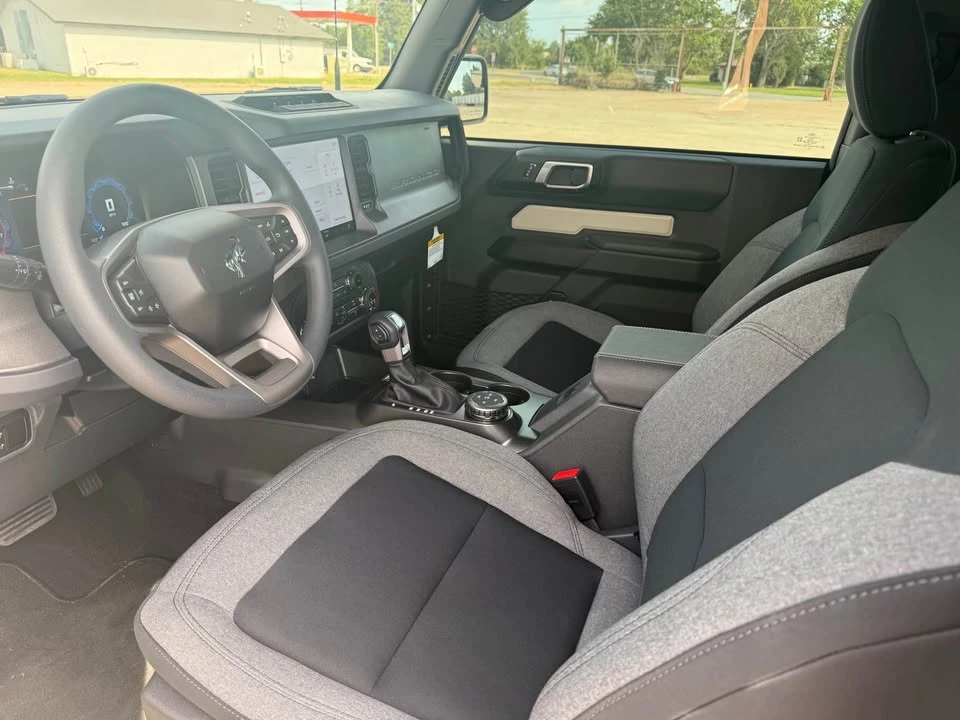 2026 Ford Bronco 6th Gen - Image 13 of 16
