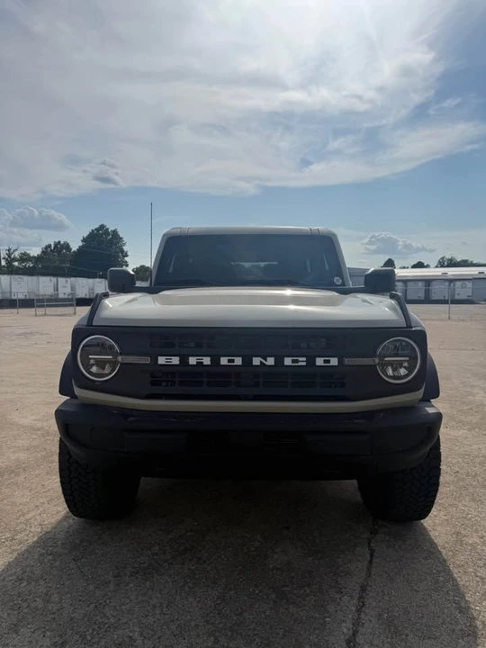 2026 Ford Bronco 6th Gen - Image 2 of 16