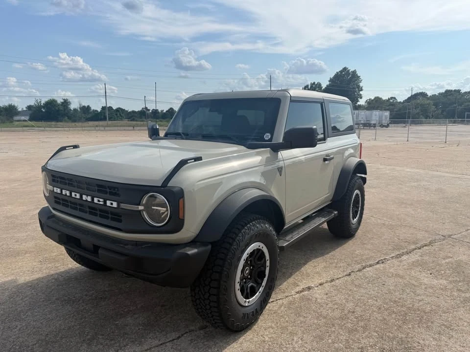 2026 Ford Bronco 6th Gen - Image 3 of 16