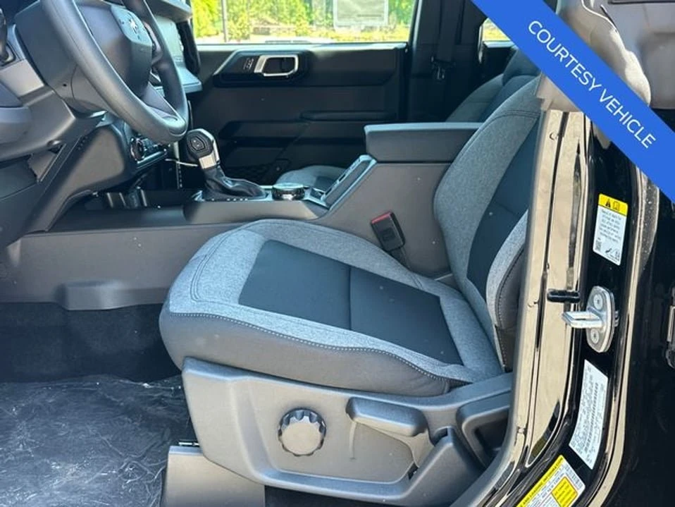 2026 Ford Bronco 6th Gen - Image 8 of 9