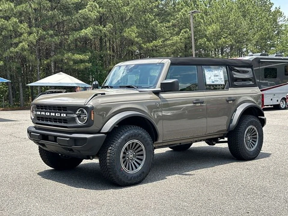 2026 Ford Bronco 6th Gen - Image 2 of 9