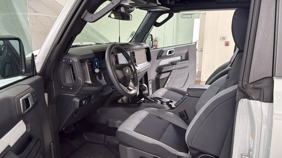 2026 Ford Bronco 6th Gen - Image 12 of 15