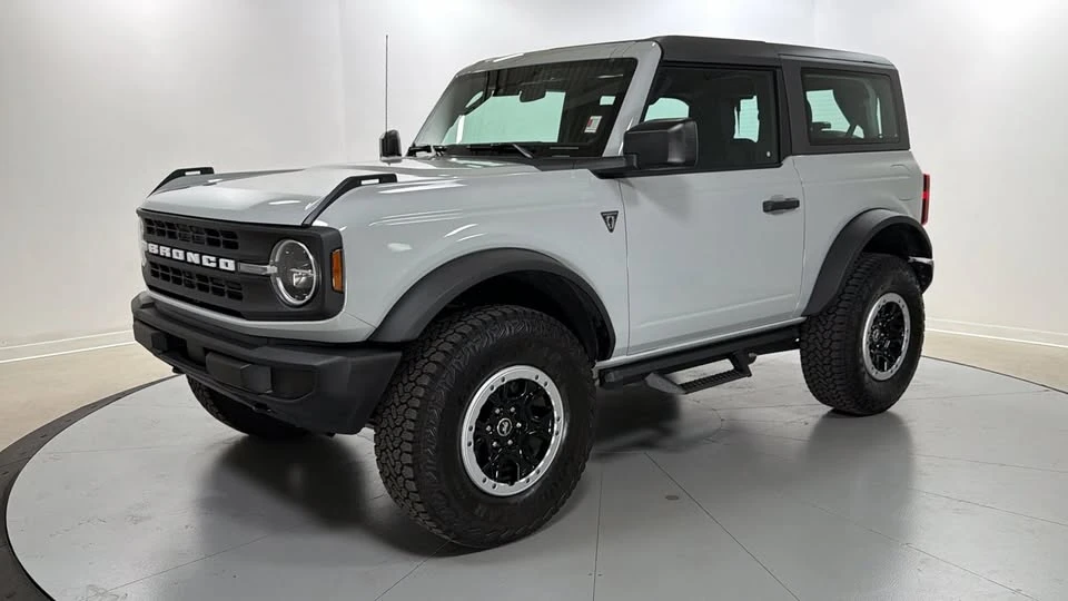 2026 Ford Bronco 6th Gen - Image 3 of 15
