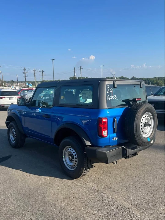 2026 Ford Bronco 6th Gen - Image 2 of 5