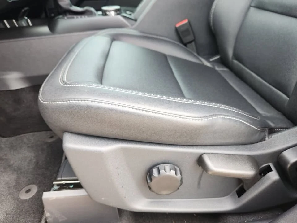2026 Ford Bronco 6th Gen - Image 16 of 20