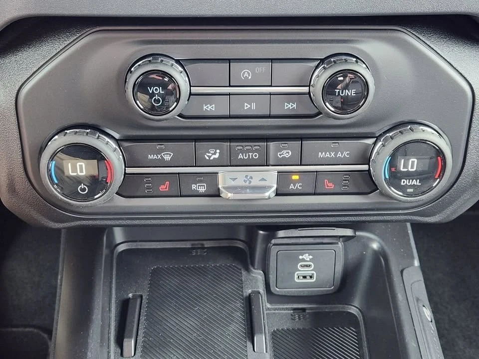 2026 Ford Bronco 6th Gen - Image 13 of 20