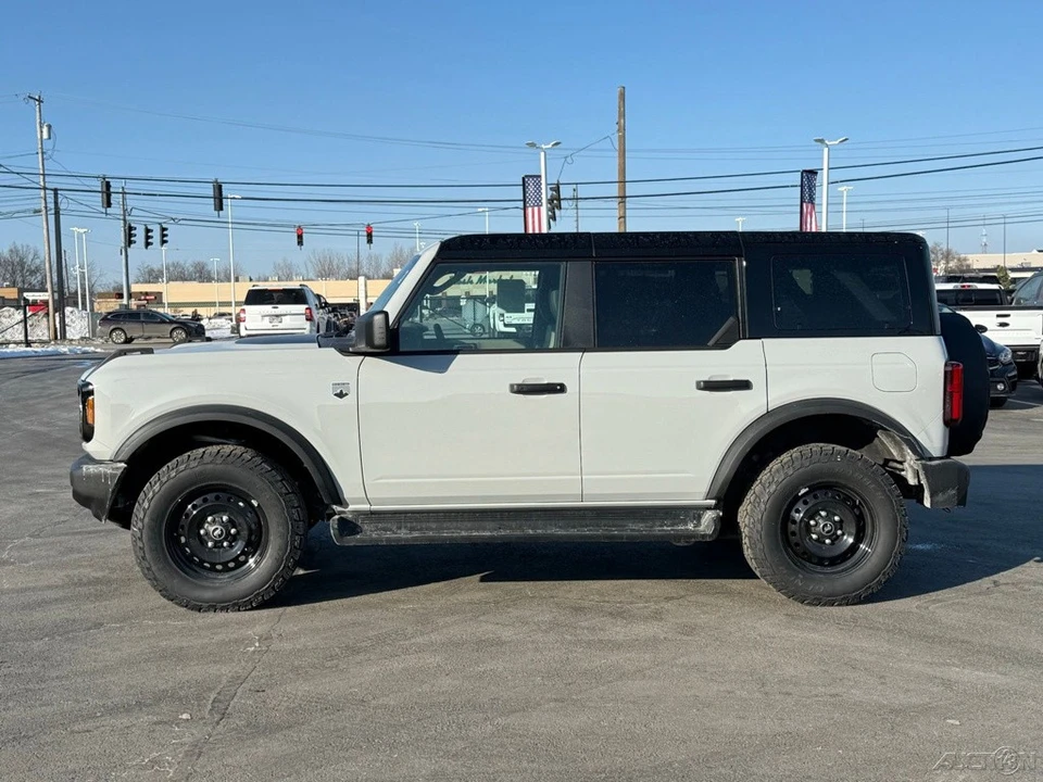 2026 Ford Bronco 6th Gen - Image 2 of 12