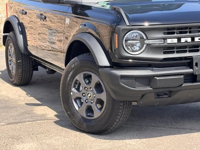 2026 Ford Bronco 6th Gen - Image 4 of 30