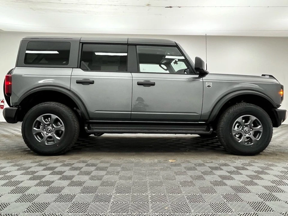 2026 Ford Bronco 6th Gen - Image 7 of 12