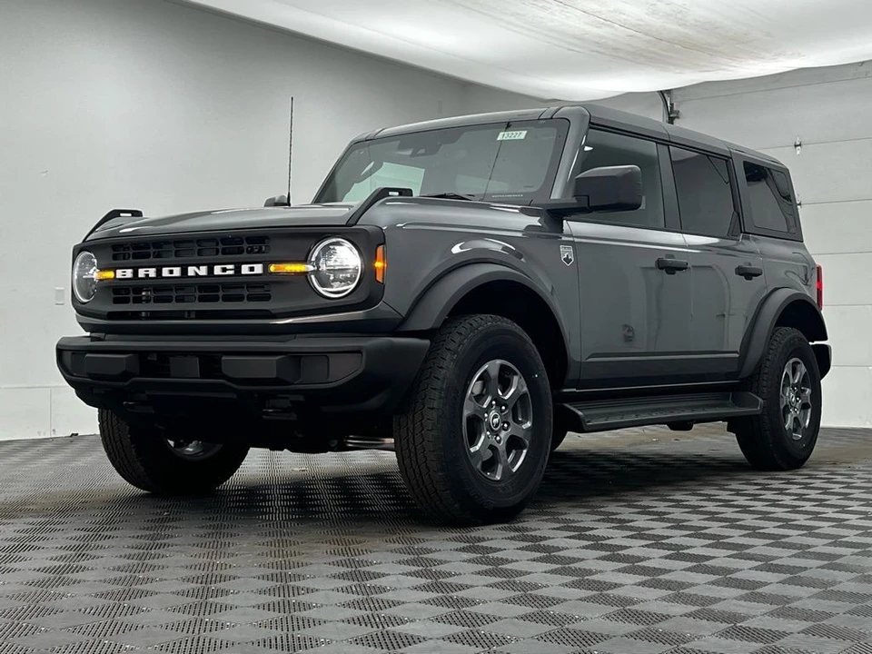 2026 Ford Bronco 6th Gen - Image 11 of 12