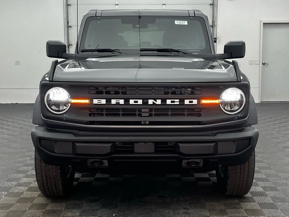2026 Ford Bronco 6th Gen - Image 12 of 12